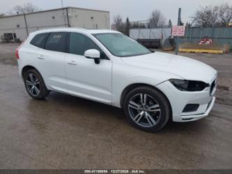 VOLVO XC60 T5 MOMENTUM