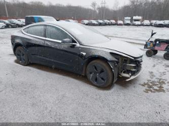 TESLA MODEL 3 LONG RANGE/MID RANGE