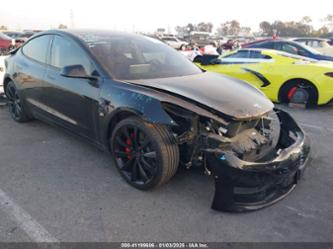 TESLA MODEL 3 LONG RANGE/PERFORMANCE