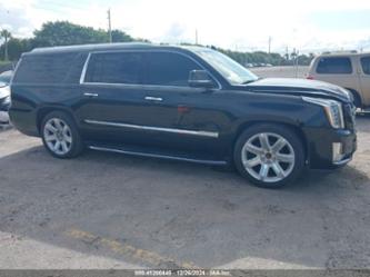 CADILLAC ESCALADE LUXURY