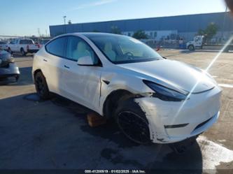 TESLA MODEL Y STANDARD RANGE REAR-WHEEL DRIVE