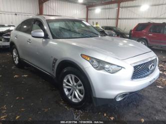 INFINITI QX70