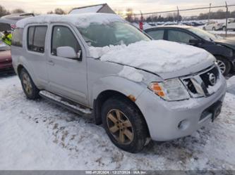 NISSAN PATHFINDER SV