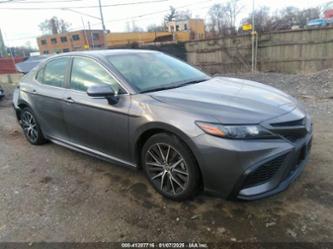 TOYOTA CAMRY SE AWD