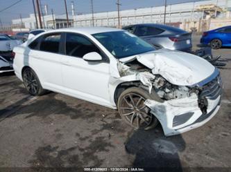 VOLKSWAGEN JETTA S/SE/R-LINE