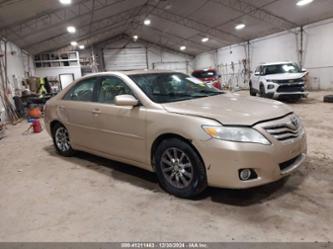 TOYOTA CAMRY XLE