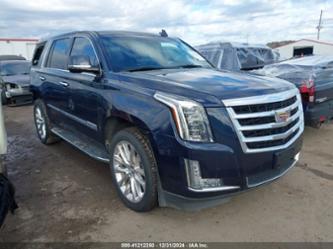 CADILLAC ESCALADE LUXURY