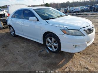 TOYOTA CAMRY SE