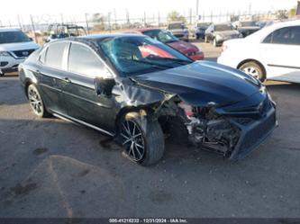 TOYOTA CAMRY SE