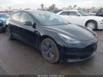 TESLA MODEL 3 REAR-WHEEL DRIVE