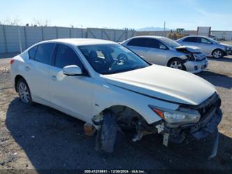 INFINITI Q50 PREMIUM