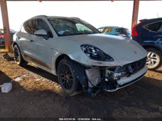 PORSCHE MACAN GTS