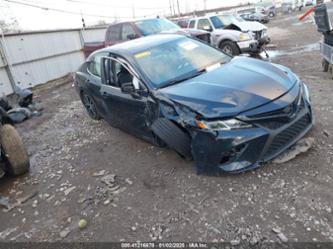 TOYOTA CAMRY SE