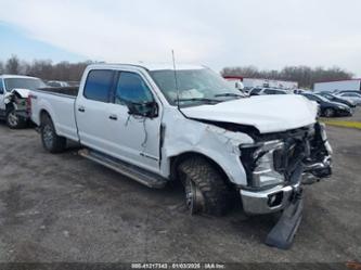 FORD F-250 LARIAT