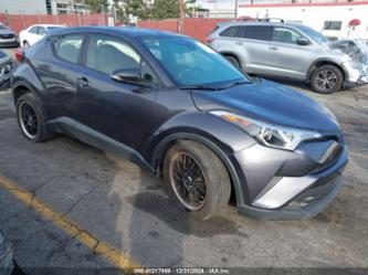 TOYOTA C-HR XLE PREMIUM