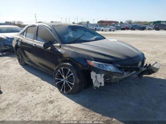 TOYOTA CAMRY SE