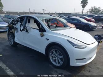 TESLA MODEL Y AWD/LONG RANGE DUAL MOTOR ALL-WHEEL DRIVE