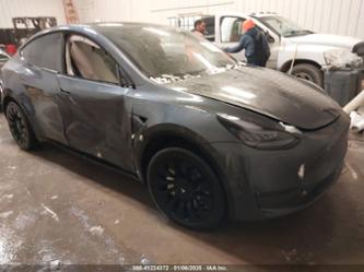 TESLA MODEL Y LONG RANGE DUAL MOTOR ALL-WHEEL DRIVE