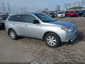 MITSUBISHI OUTLANDER ES