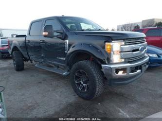 FORD F-250 LARIAT