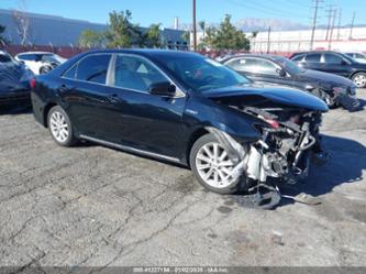 TOYOTA CAMRY HYBRID XLE