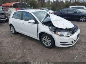 VOLKSWAGEN GOLF TSI S 4-DOOR