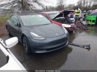 TESLA MODEL 3 REAR-WHEEL DRIVE