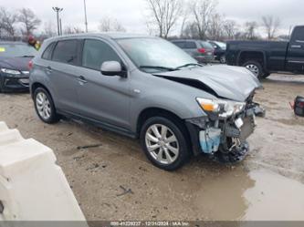 MITSUBISHI OUTLANDER SPORT ES