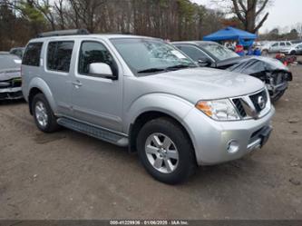 NISSAN PATHFINDER SV