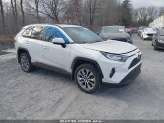 TOYOTA RAV4 XLE PREMIUM