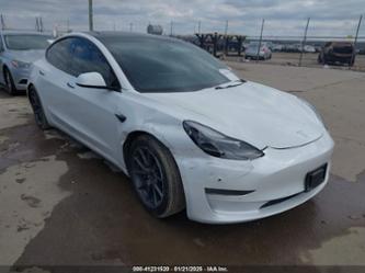 TESLA MODEL 3 LONG RANGE DUAL MOTOR ALL-WHEEL DRIVE