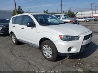 MITSUBISHI OUTLANDER ES