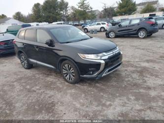 MITSUBISHI OUTLANDER SE