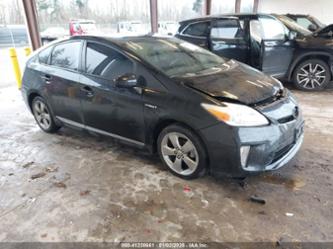 TOYOTA PRIUS THREE SE