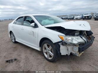 TOYOTA CAMRY SE