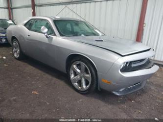 DODGE CHALLENGER SXT PLUS