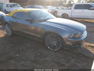 FORD MUSTANG V6