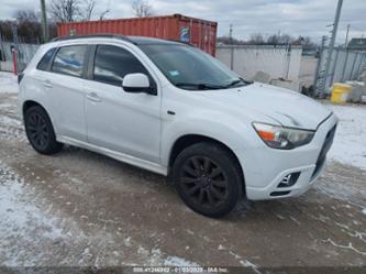 MITSUBISHI OUTLANDER SPORT SE