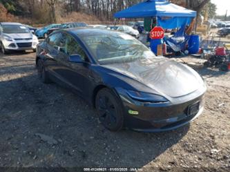 TESLA MODEL 3 LONG RANGE DUAL MOTOR ALL-WHEEL DRIVE