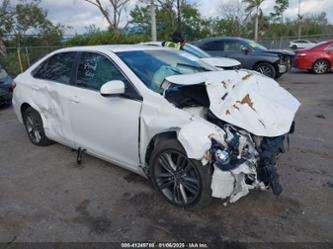 TOYOTA CAMRY SE