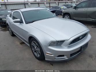 FORD MUSTANG V6 PREMIUM