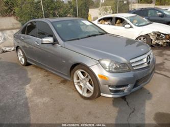 MERCEDES-BENZ C-CLASS LUXURY/SPORT