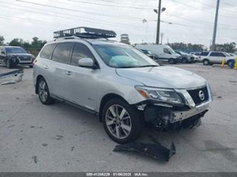 NISSAN PATHFINDER PLATINUM