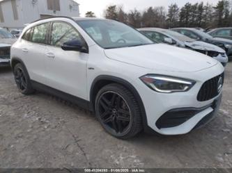 MERCEDES-BENZ GLA-CLASS 4MATIC