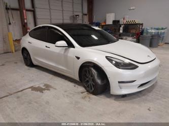 TESLA MODEL 3 LONG RANGE DUAL MOTOR ALL-WHEEL DRIVE