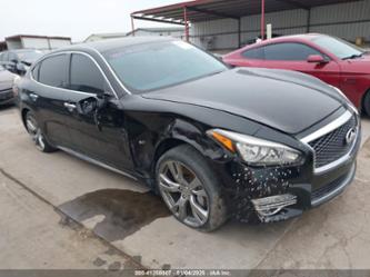 INFINITI Q70 3.7