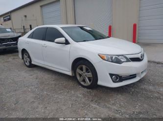 TOYOTA CAMRY SE