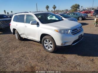 TOYOTA HIGHLANDER SE V6