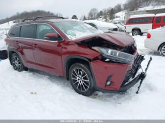 TOYOTA HIGHLANDER SE