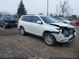 TOYOTA HIGHLANDER SE V6